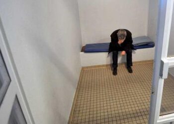 Dorénavant, les personnes placées en garde à vue seront nourries