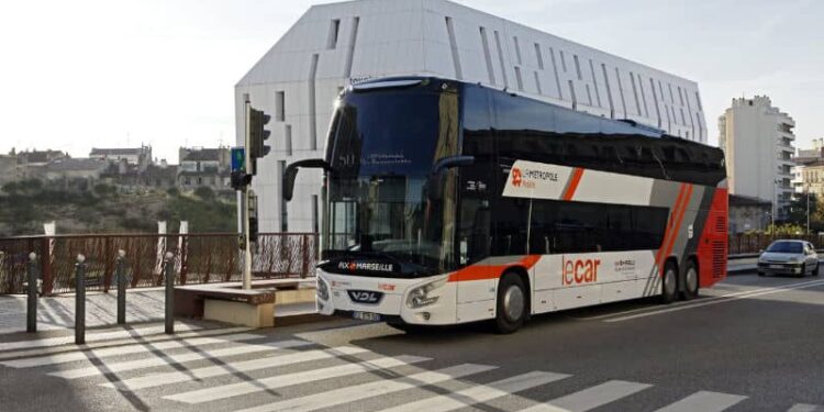 Les passagers d’un bus Aix-Marseille contraints d’écouter des versets du Coran