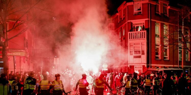 Accusés de dégradation, des supporters marocains convoqués samedi à 16h, heure du match