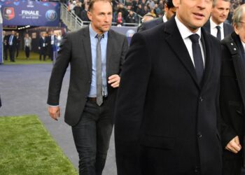 Coupe du monde 2022: le président Macron au Qatar pour assister à la demi-finale France-Maroc