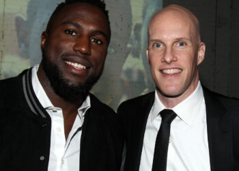 Un célèbre journaliste sportif américain décède en assurant la couverture du quart de finale au Qatar