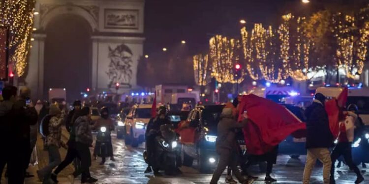 Match Maroc-France : difficile pour les binationaux de faire un choix