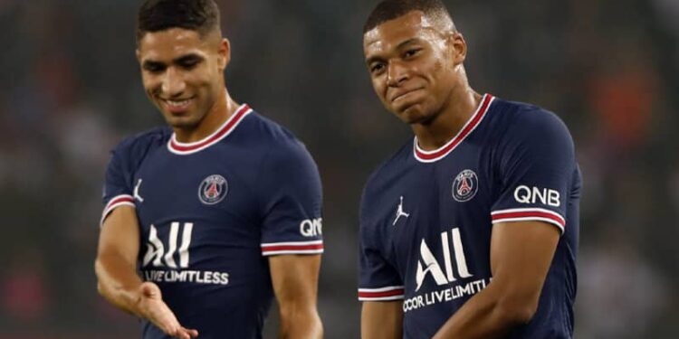 Maroc-France : Achraf Hakimi défie Kylian Mbappé