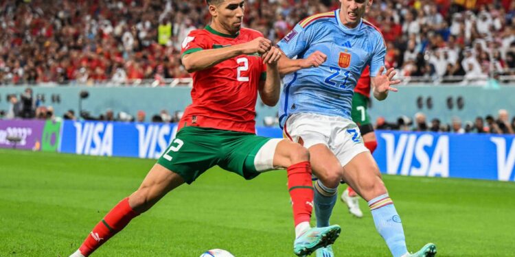 Le Maroc élimine l’Espagne et devient le premier pays arabe de l’histoire en quarts de finale