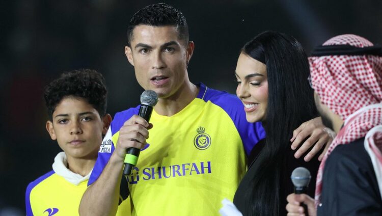 Cristiano Ronaldo et Georgina Rodriguez  vivront ensemble en Arabie Saoudite