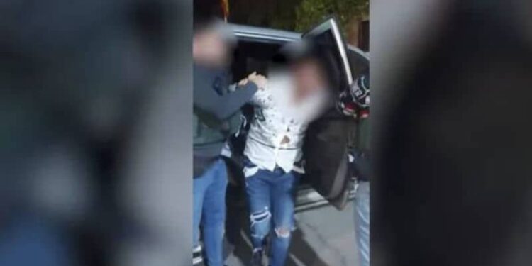 Vidéo: Un Marocain, chef de l’un des plus violents réseaux de trafic de drogue en Espagne, arrêté par la Garde Civile