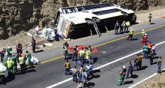 Au moins 38 morts et 87 blessés dans une collision entre deux bus au Sénégal