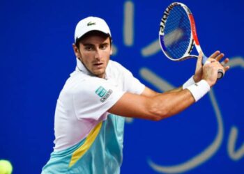 Victoire historique pour le tennisman marocain Elliot Benchetrit à Doha