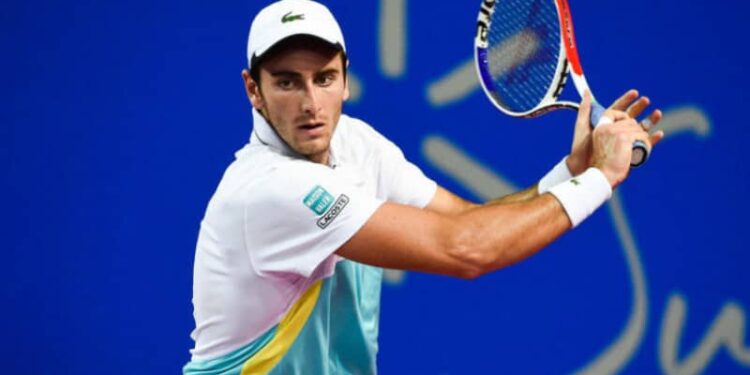 Victoire historique pour le tennisman marocain Elliot Benchetrit à Doha