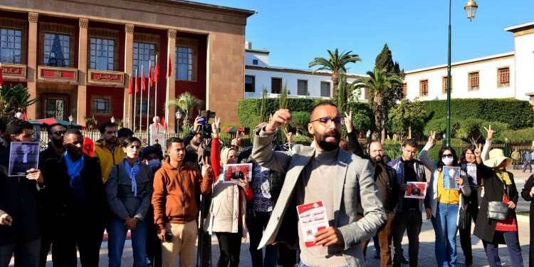 Les victimes de l’examen d’aptitude professionnelle pour l’exercice de la profession d’avocat ne lâchent pas, ils appellent à une grève devant le Parlement