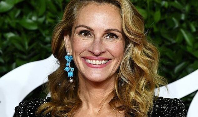 Julia Roberts découvre un incroyable secret de famille