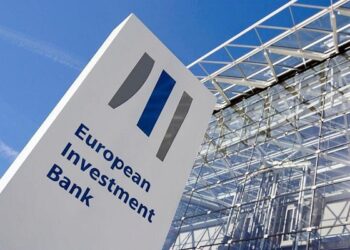 La BEI double ses décaissements pour le Maroc en 2022, soutenant le développement durable et la transition énergétique