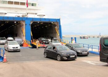 Douanes : un nouveau modèle pour l&rsquo;admission temporaire des voitures des MRE et des étrangers