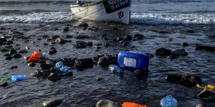 Au moins 73 migrants “présumés morts” au large de la Libye