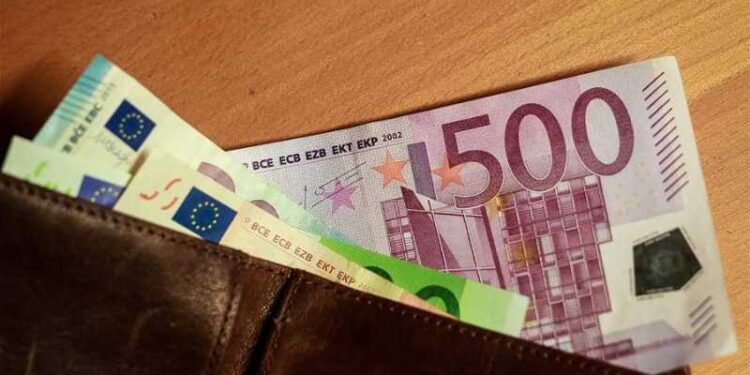 Les transferts de fonds des Marocains résidant à l’étranger augmentent de façon significative, contribuant à renforcer l’économie marocaine