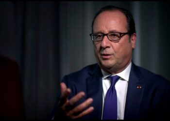 Retraites : François Hollande dénonce l’accumulation d’erreurs du gouvernement Macron