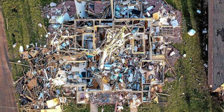 États-Unis : tornade dévastatrice dans le Mississippi, plusieurs morts et des dégâts considérables