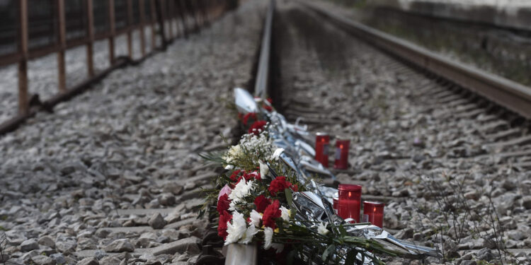 Le gouvernement grec accusé de dissimuler la vérité sur l’accident de trains qui a fait 57 morts