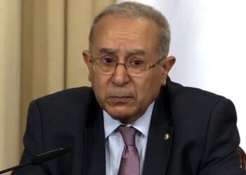 Algérie : le limogeage du ministre des Affaires étrangères Lamamra s’explique-t-il par ses échecs diplomatiques ou ses ambitions présidentielles ?