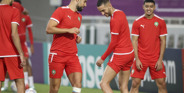 Le marché des transferts s’échauffe : Ziyech et Amrabat en tête d’affiche