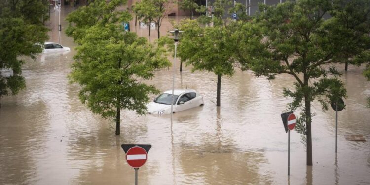 Inondations catastrophiques en Italie : 9 morts, des milliers d’évacués et le Grand Prix de Formule 1 Annulé en Émilie-Romagne