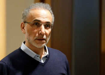 Le procès de Tariq Ramadan pour “viol et contrainte sexuelle” s’ouvre en Suisse