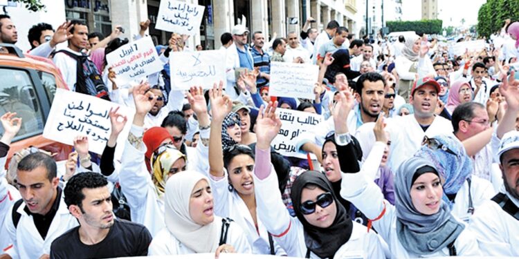 Grève nationale des infirmiers : L’appel à l’équité salariale résonne à Rabat