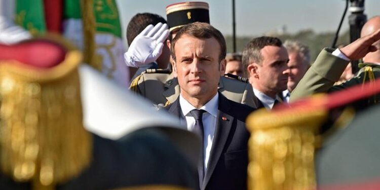 Macron, le Maroc et l’Algérie : Une triangulation diplomatique en crise