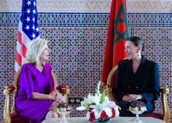 La première dame des États-Unis, Jill Biden, salue le leadership marocain lors de sa visite à Marrakech