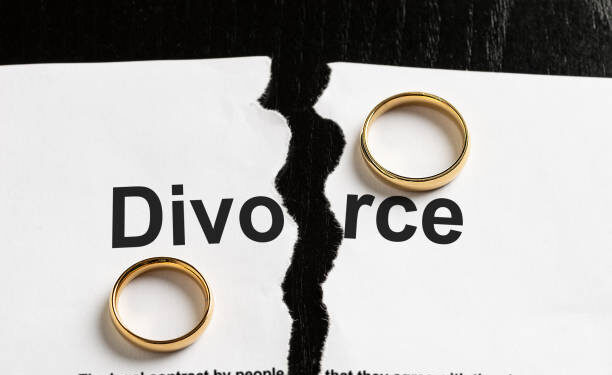 Les divorces surpassent les mariages au Maroc, selon un rapport du CSPJ