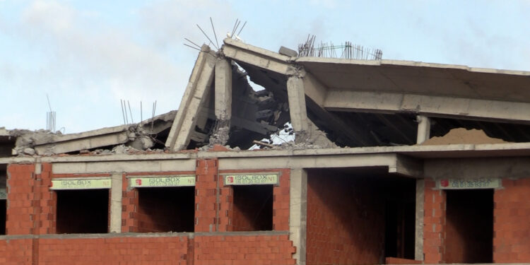 Harhoura : Un complexe résidentiel en phase terminale détruit pour non-respect des normes de hauteur