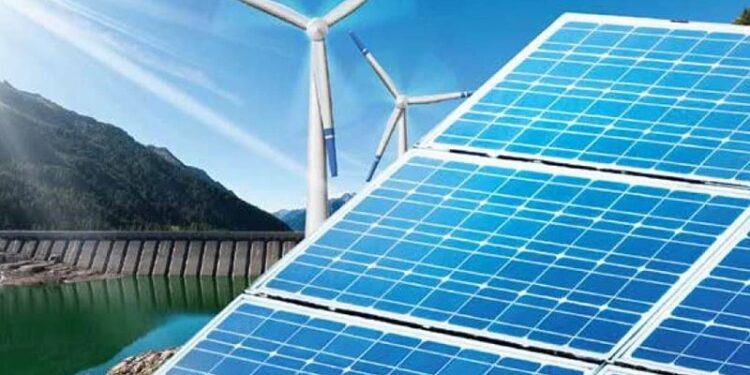 Investissement massif dans les énergies renouvelables pour réduire la facture d’électricité du Maroc