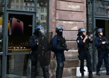 France en péril : les incidents violents nuisent à l’attrait touristique