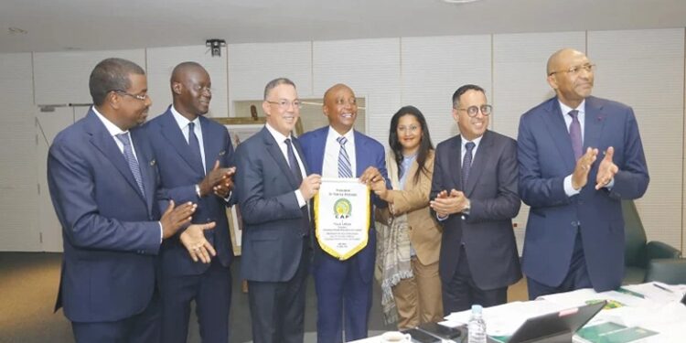 Le Maroc félicité pour ses infrastructures de football de classe mondiale par le président de la CAF
