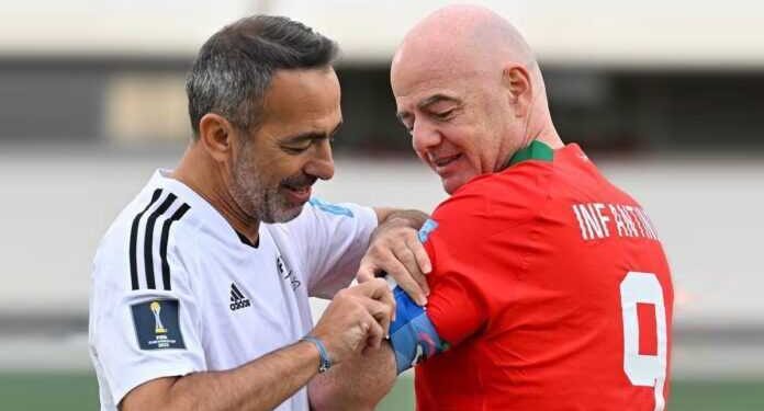 La polémique de la photo : Infantino enflamme la rivalité Algérie-Maroc