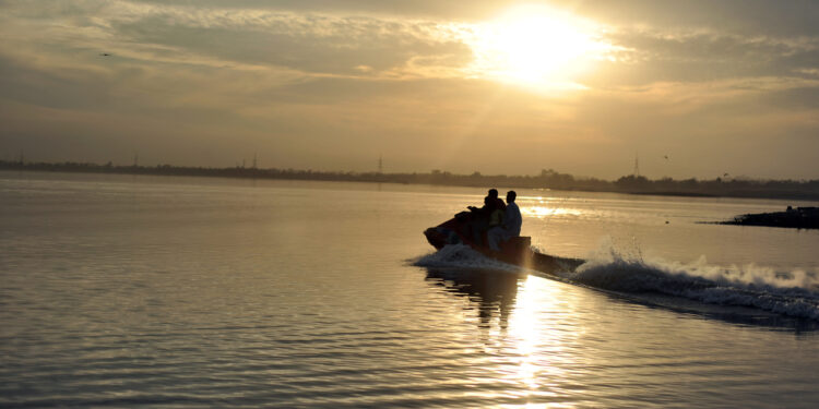 Garde-côtes algériens ouvrent le feu : Deux vacanciers franco-marocains tués près de Saïdia