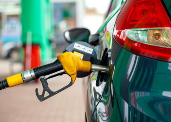 Les prix du carburant grimpent à nouveau : nouvelle vague d’augmentations ce jeudi