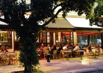 Augmentation des taxes : Les cafés et restaurants marocains en ébullition