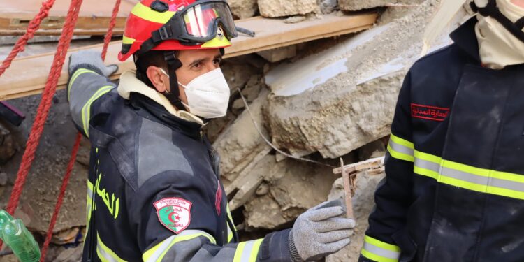Mission de Sauvetage en Libye:  Les éléments de la protection civile Algérienne accusés de pillage à Derna