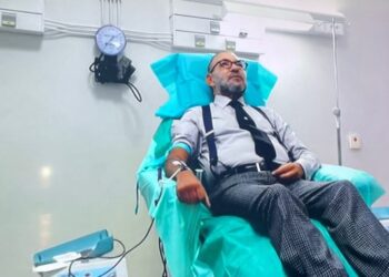 Solidarité Royale : Le Roi au Chevet des Malades et Fait Don de Sang aux Victimes du Séisme