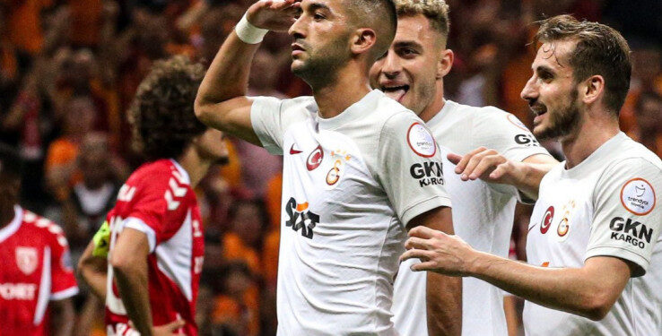 Hakim Ziyech brille pour sa première sortie avec Galatasaray