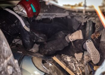 Solidarité franco-marocaine : Des secouristes lyonnais au cœur du séisme marocain