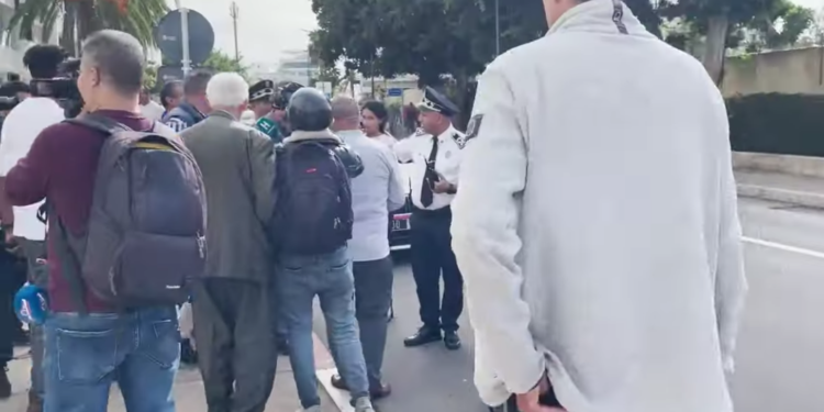 Tensions Franco-Marocaines : Manifestation interdite, les relations se détériorent