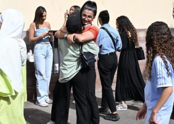 Le port de l’Abaya à l’école en France : le Conseil d’État se prononcera sur une question de liberté vestimentaire