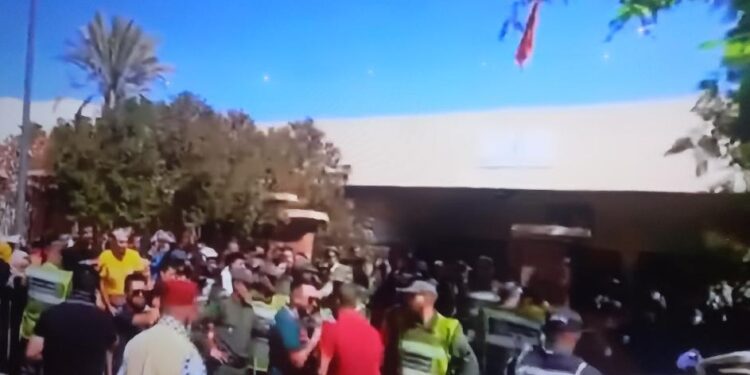 Les Lions de l’Atlas : Au-delà du football, un cœur solidaire bat