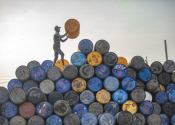 L’Économie Mondiale en Suspens : La Guerre Israel-Gaza et ses Répercussions Pétrolières