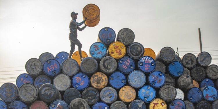 L’Économie Mondiale en Suspens : La Guerre Israel-Gaza et ses Répercussions Pétrolières