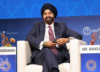 Banque Mondiale : Sonner l’Alarme sur le Fardeau de la Dette des Pays Pauvres