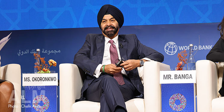 Banque Mondiale : Sonner l’Alarme sur le Fardeau de la Dette des Pays Pauvres