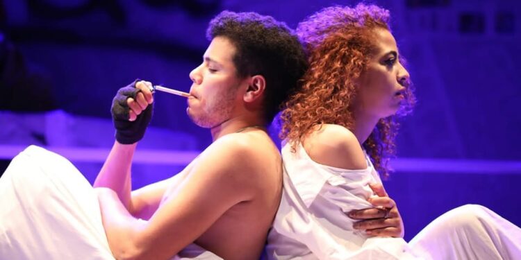 Zahra Lahouaoui: Une étoile Marocaine brille au festival de théâtre d’Alexandrie